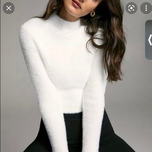 Babaton Kuma sweater